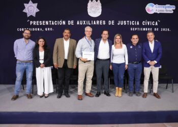 Chepe Guerrero presenta a 98 Auxiliares de Justicia Cívica en Corregidora