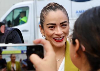 Oficial Mayor confirma que no hay impedimento contractual para el regreso de la barra de Gallos Blancos