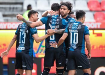 Gallos vence 2-0 a Pachuca en calidad de visitante