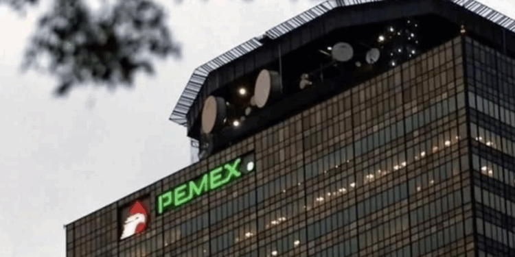 Cae exploración de Pemex 43% en un año
