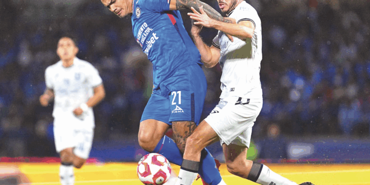 Gallos rescata intenso empate