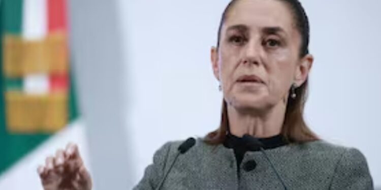 Sheinbaum llama a mexicanos en EU a celebrar con precaución