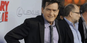 Admite Sheen ‘vergüenza’ por su pasado