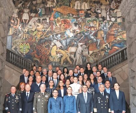 Pide Sheinbaum a gobernadores aterrizar plan de seguridad