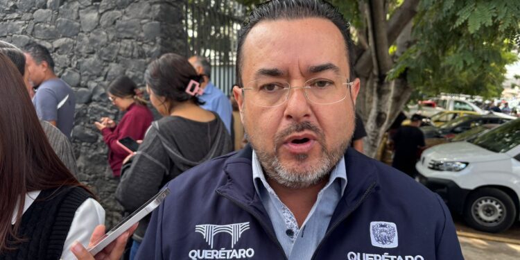 Habrá intervención en cruce semaforizado de Los Arcos y Bernardo Quintana