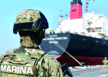 Dan a marinos 1.7 mdp por cada barco con huachicol