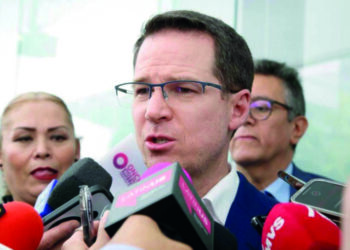 Procesan a Vicealmirante y nueve más por huachicol fiscal