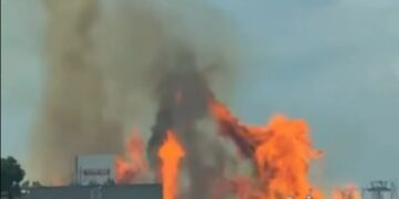 Explosión de pipas de gas provoca incendio y caos vial en Iztapalapa