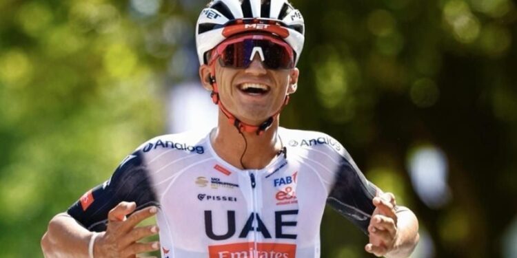 Apoyos a 496,000 queretanos: Claudia