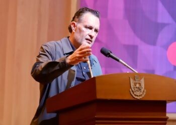 Querétaro se consolidará como punto estratégico en proyectos ferroviarios: Kuri