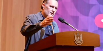 Querétaro se consolidará como punto estratégico en proyectos ferroviarios: Kuri