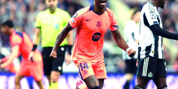 Supera ManCity al Napoli en amargo regreso de De Bruyne