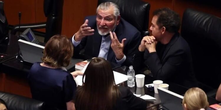 Dan banderazo al tren Qro-Irapuato