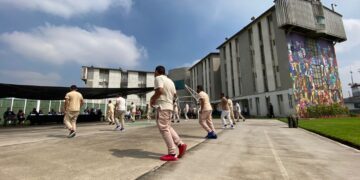 Iglesia pide reinsertar y no descartar a los reclusos