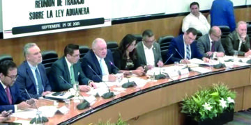 Reconocen corrupción y contrabando en aduanas