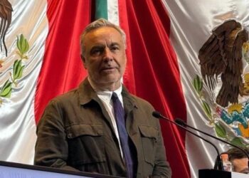 Adán Augusto rechaza acusaciones de evasión