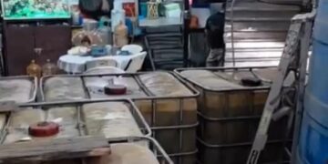 Revientan autoridades bodega de huachicol