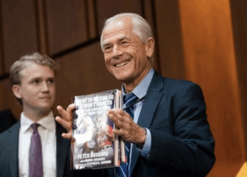 Libra México a medias arancel a los camiones