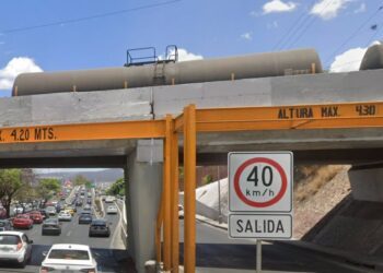 Puente del tren sobre Bernardo Quintana será demolido y reemplazado por uno nuevo