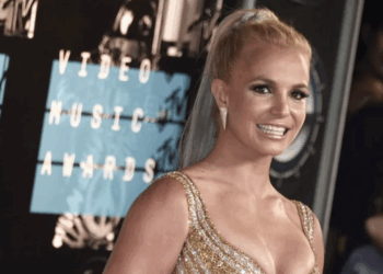 Murió Keaton por neumonía