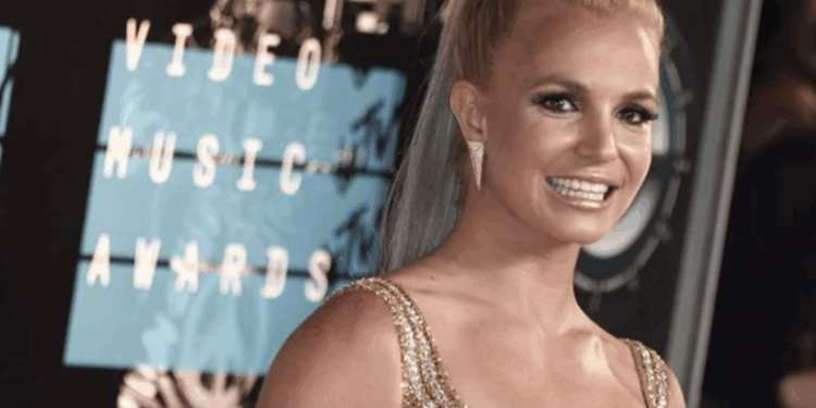 Murió Keaton por neumonía