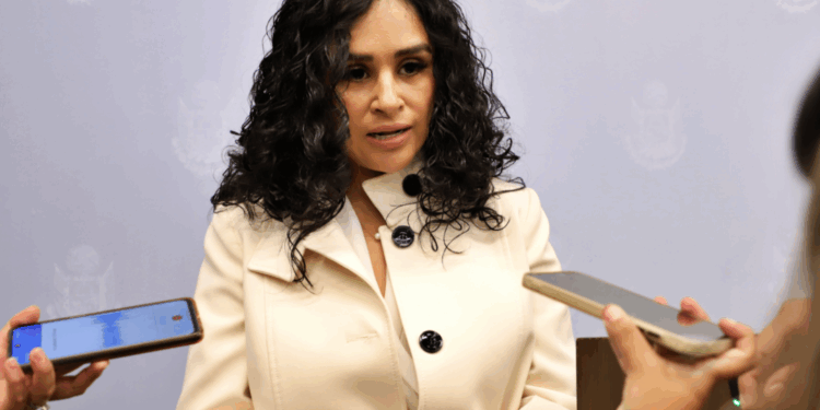 Protestan colectivos por el feminicidio de Angela