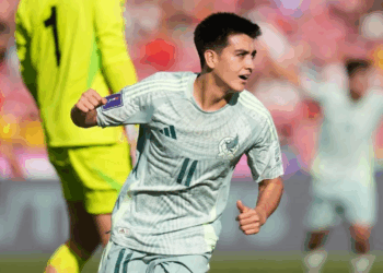 Con soberbia actuación de Gil Mora México empata 2‑2 con España