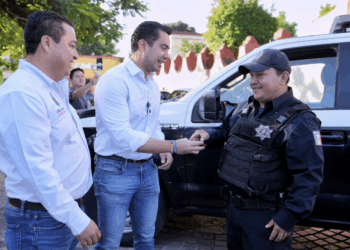 Dialogar, pide Kuri a los legisladores