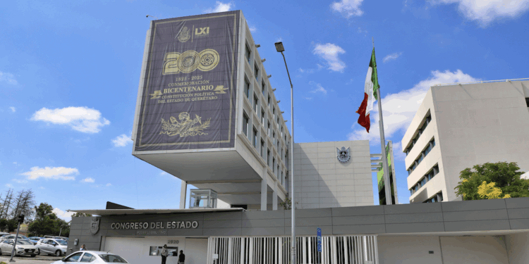 Se mantiene suspenso sobre la presidencia de la mesa directiva