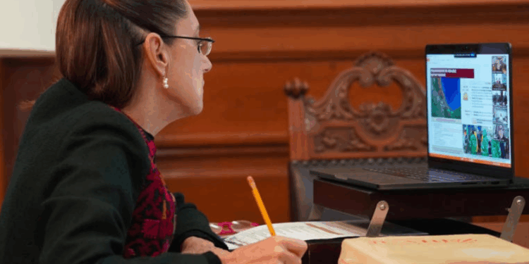 Atiende Sheinbaum emergencia por lluvias con gobernadores