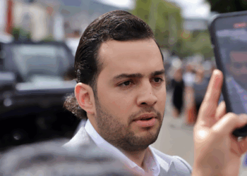 Arrancará su carrera política en el PAN, como ciudadano, sin afiliación