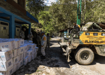 Unen fuerzas Claudia y Kuri