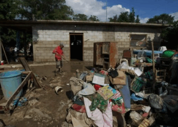 Van 66 muertos por las fuertes lluvias en cinco estados