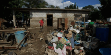 Van 66 muertos por las fuertes lluvias en cinco estados