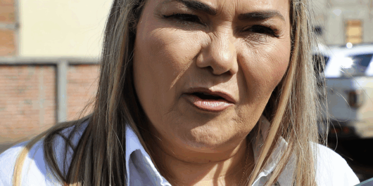 Aisladas tras derrumbe diez comunidades: EGT