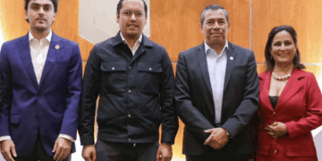 Firman convenio Corregidora y Colegio de Arquitectos