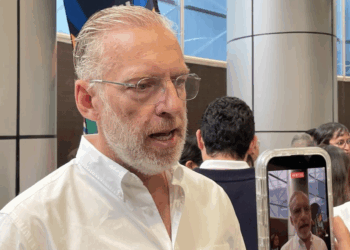 16 escuelas sin clases