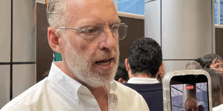 16 escuelas sin clases