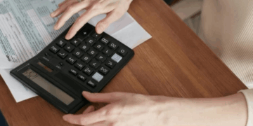 Pega nuevo amparo a casineras, mineras y maquiladoras