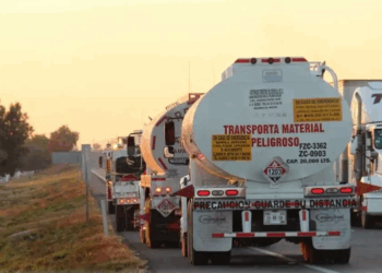 Investigan a empresarios de EU por huachicol fiscal 