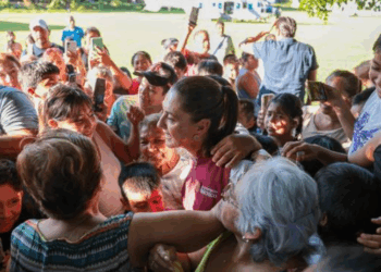 Claudia Sheinbaum agradece a servidores y gobernadores por apoyo en emergencia