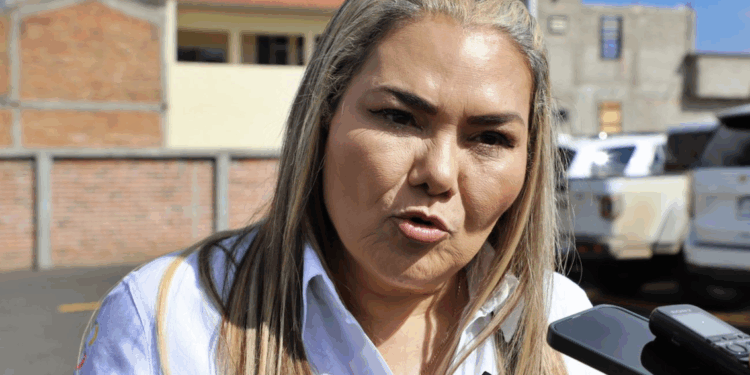 Liquida 51% de su deuda pública