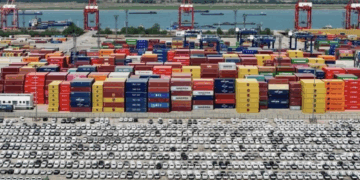 Libra México recesión, pero crecerá lento