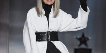 Murió Keaton por neumonía