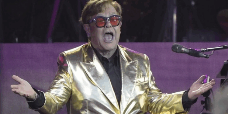 Exigen Elton John y McCartney transparencia en sus regalías