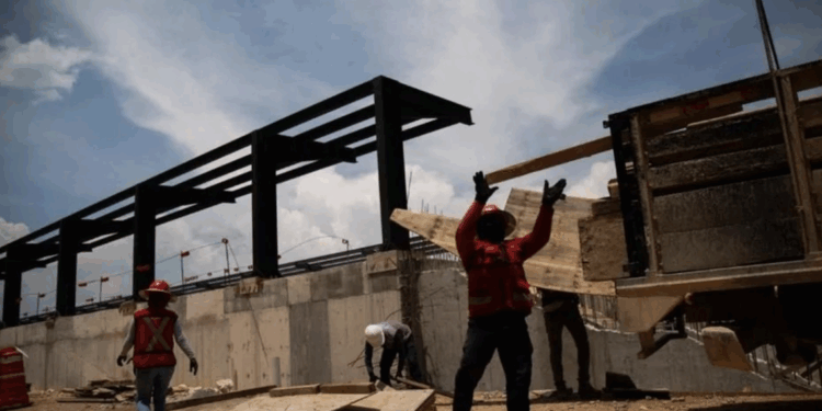 Cae 27% creación de empleo en 9 meses