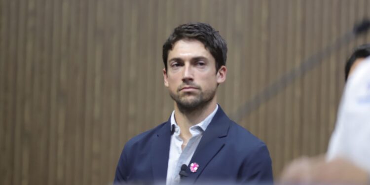 Anuncian la 14ava edición de la Carrera Nocturna 2025