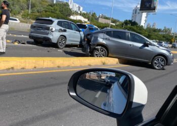 Encontronazo en Bernardo Quintana