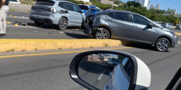 Encontronazo en Bernardo Quintana