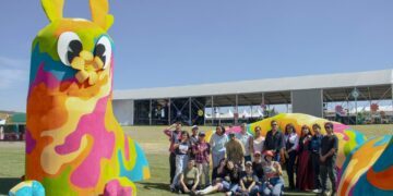 Crean alumnos UAQ escultura monumental para Pulso GNP